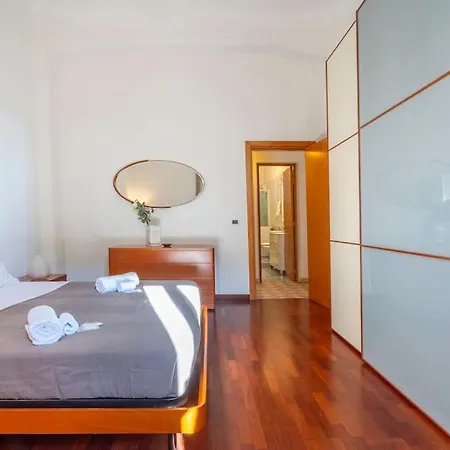 Ferienwohnung Oasi Corso Italia Bari Exterior foto